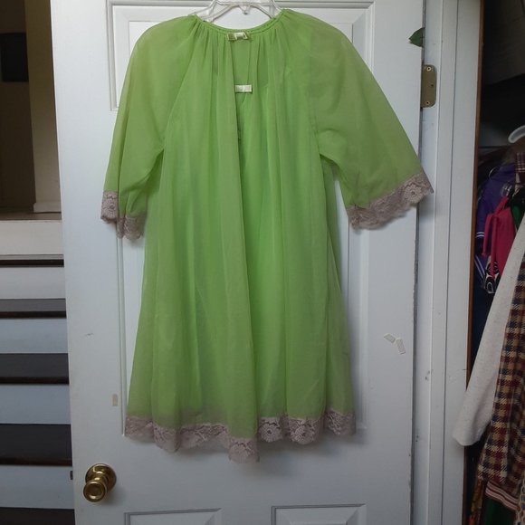 Other - Vintage  lime green peignoir lingerie set